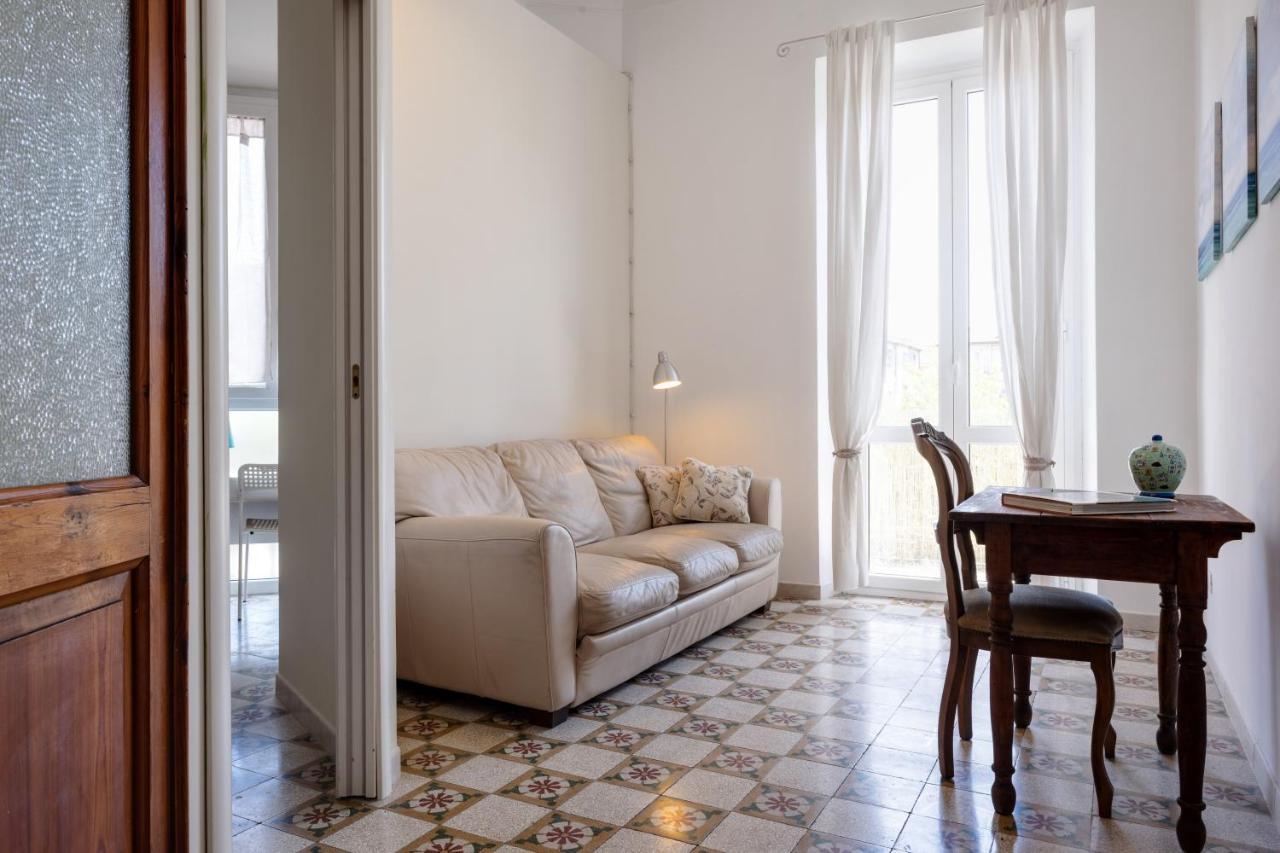 Piazza Concordia Apartment With Balcony Λα Σπέτσια Εξωτερικό φωτογραφία